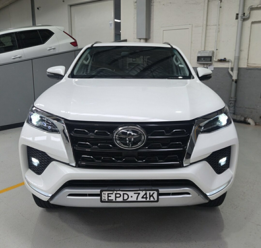 2021 Toyota Fortuner GUN156R Crusade SUV Image 3