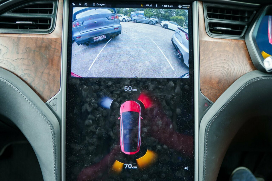 2019 Tesla Model X Long Range AWD Wagon Image 13