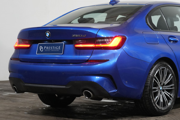 2019 BMW 3 Series 20d M Sport Sedan Image 8