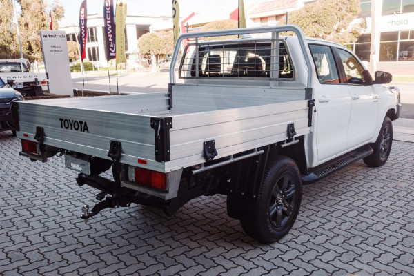 2023 Toyota HiLux GUN126R SR Cab Chassis Image 7