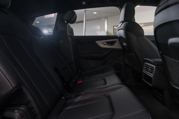 2026 MY25 Audi Q7 4M TFSI 250kW S line SUV image 9