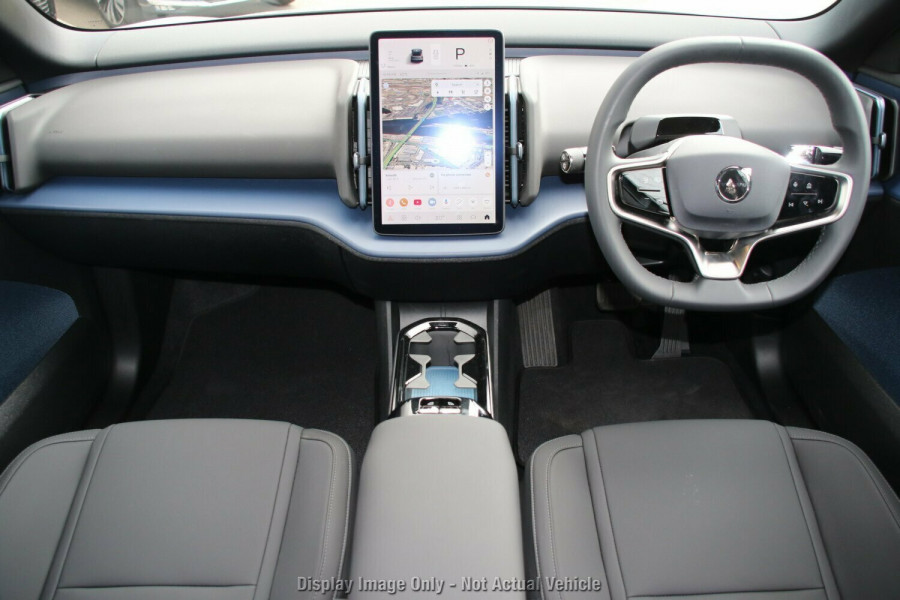 2025 Volvo EX30  Twin Motor Performance Ultra SUV Image 6