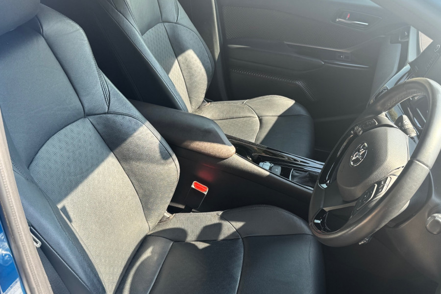 2016 Toyota C-HR NGX50R Koba SUV Image 13