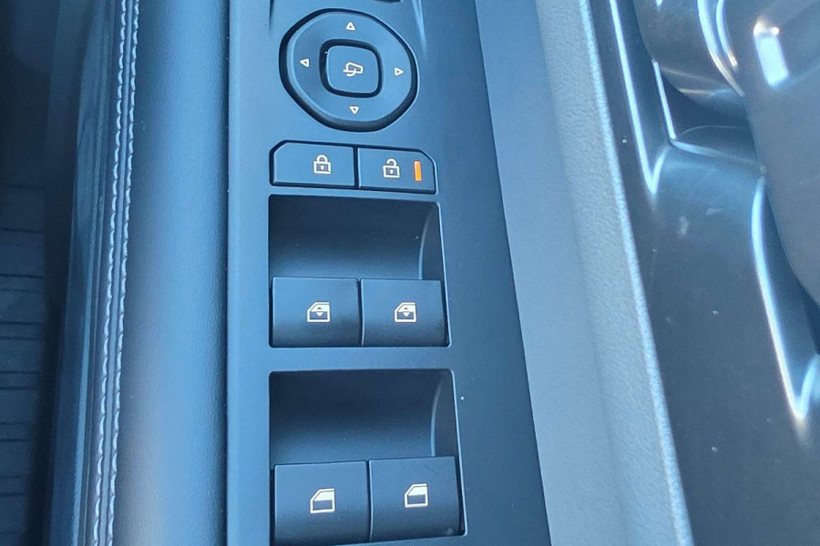 2025 MY26 Kia Tasman TK SX Ute Image 19