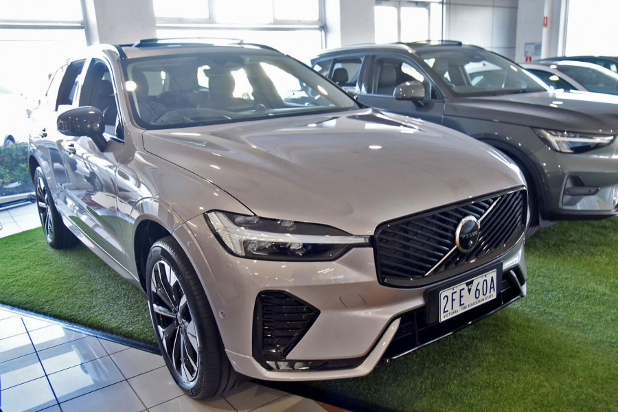 2025 MY26 Volvo XC60 UZ Ultra B5 Dark SUV Image 1