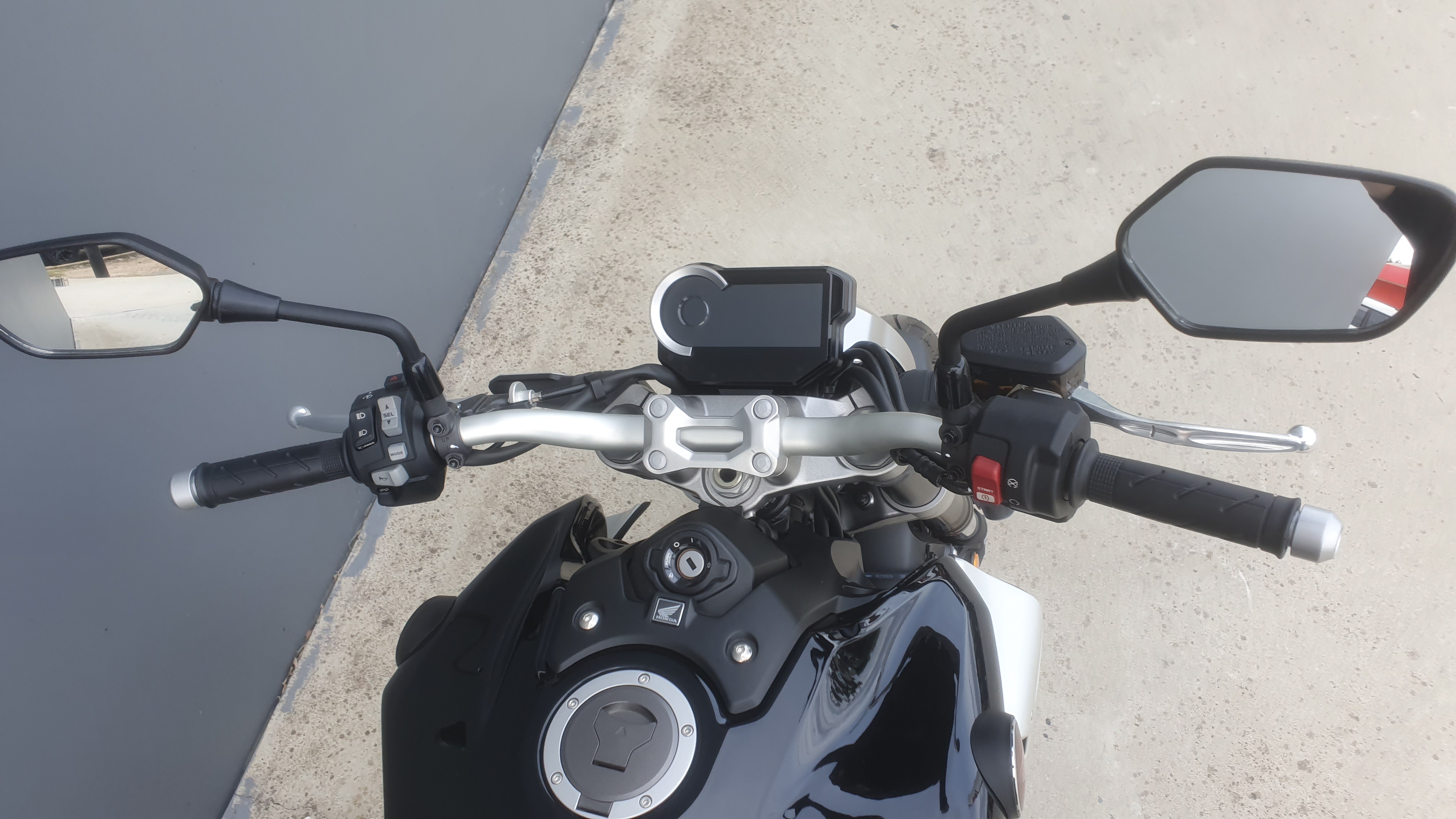 2019 Honda CB1000R Motorcycle Image 6