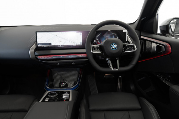 2026 BMW X3 G45 30e xDrive SUV image 7