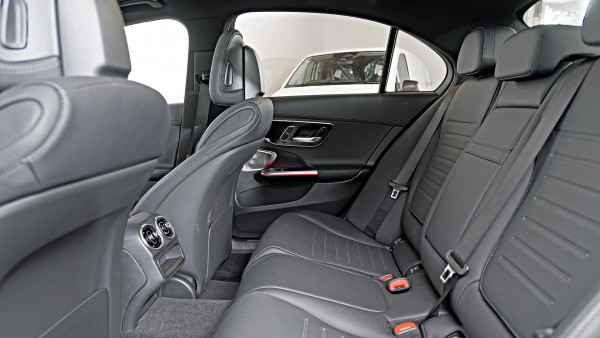 2026 Mercedes-Benz C-Class W206 C300 Sedan image 9