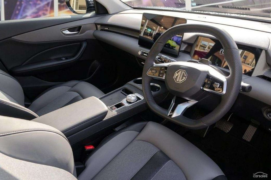 2025 MG MGS5 EV ZS3EM Essence 49 SUV Image 16