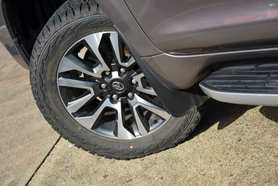2023 Toyota LandCruiser Prado GDJ150R VX SUV Image 22