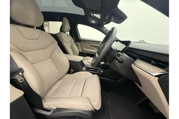2025 MY26 Volvo ES90  Ultra Single Motor Sedan Image 19