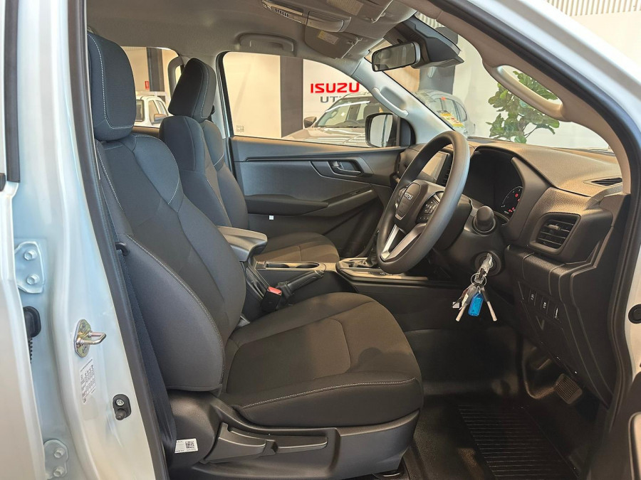 2026 MY25.5 Isuzu D-MAX RG SX Ute Image 7