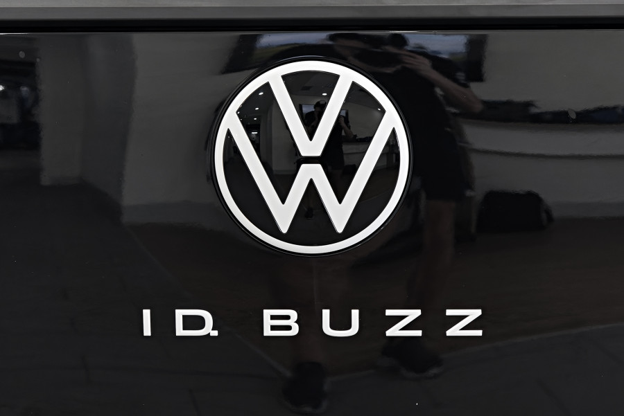 2024 MY25 Volkswagen ID. Buzz Cargo EBN BEV550 Van Image 20