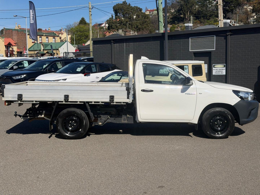2023 Toyota HiLux TGN121R WorkMate Cab Chassis Image 2