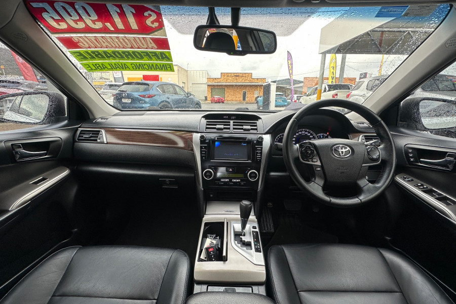 2012 Toyota Aurion GSV50R Prodigy Sedan Image 14
