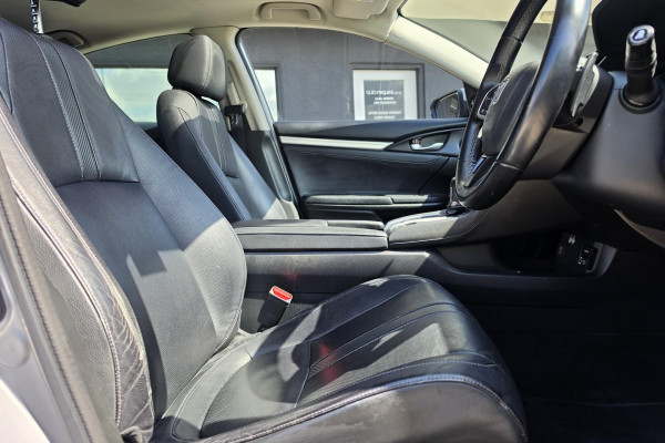 2016 Honda Civic 10th Gen VTi-LX Sedan Image 20
