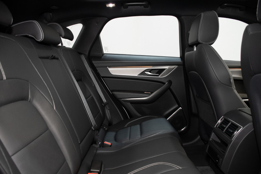 2024 MY23 Jaguar F-PACE X761 R-Dynamic S SUV Image 3
