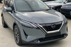 Nissan QASHQAI Ti e-POWER J12
