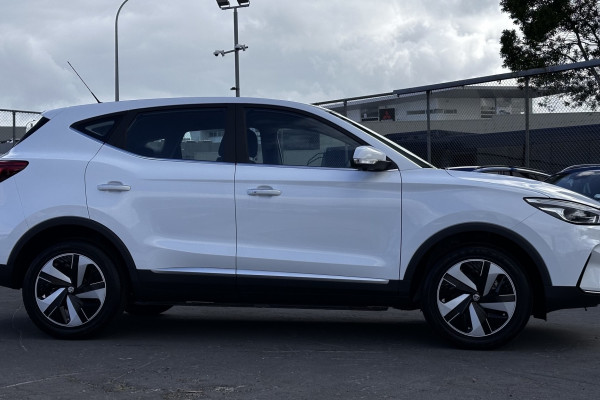 2025 MG ZS EV EXCITE SUV