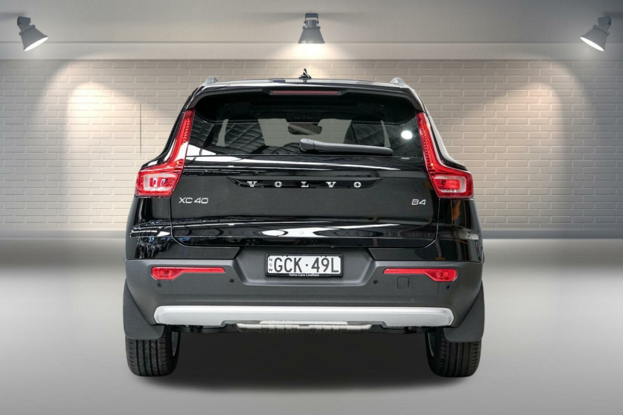 2025 MY26 Volvo XC40 XZ Plus B4 SUV Image 18