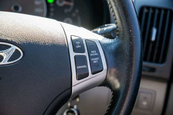 2008 Hyundai Elantra HD SLX Sedan Image 12