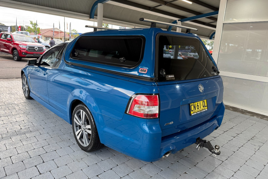 2015 Holden Ute VF SV6 Cab Chassis Image 9
