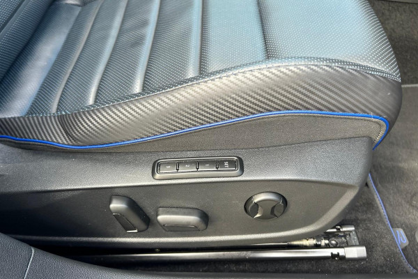 2022 MY22.5 Volkswagen Golf 8 R Hatch Image 34