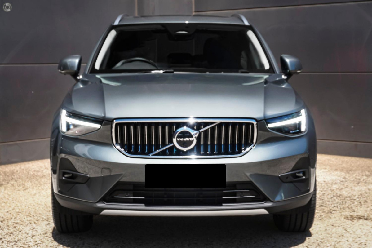 2026 Volvo XC40 XZ Ultra B4 Bright SUV