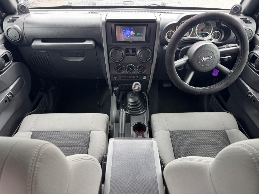 2010 Jeep Wrangler JK Sport SUV Image 16