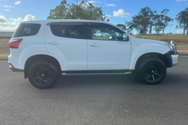 2020 MY19 Isuzu MU-X LS-U SUV Image 2