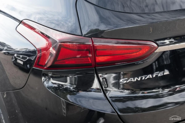 2018 MY19 Hyundai Santa Fe TM Elite SUV Image 21