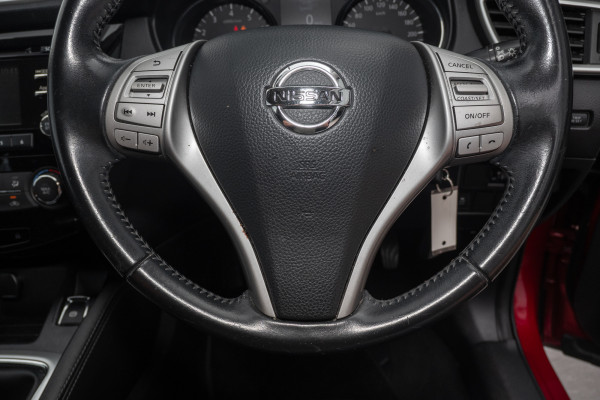 2015 Nissan QASHQAI J11 ST SUV image 11