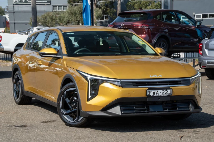 2026 Kia K4 CL4m Sport+ Hatch Image 1