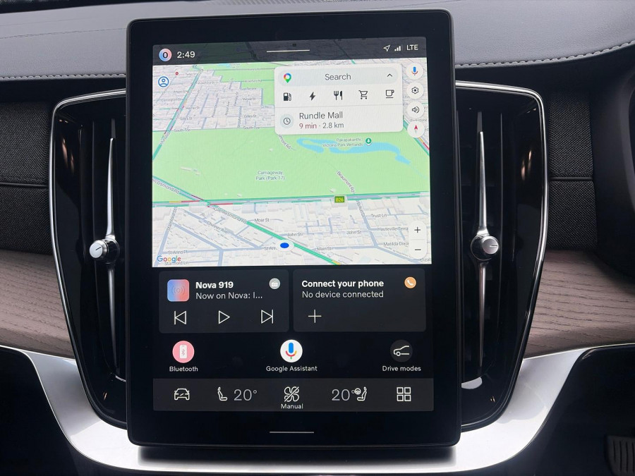 2025 MY26 Volvo XC90 L Series Plus T8 Plug-in Hybrid Dark SUV Image 18