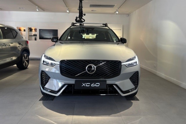 2026 Volvo XC60 UZ Ultra B5 Dark SUV Image 7