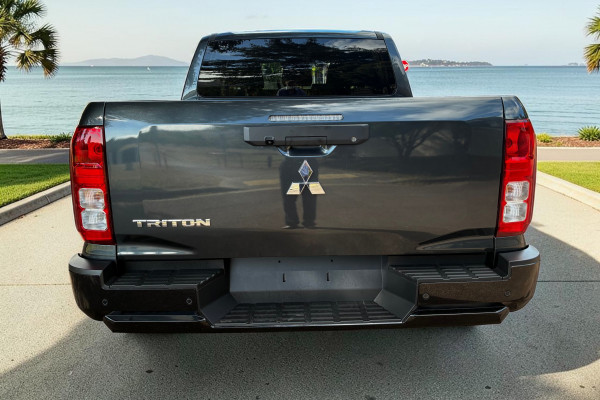 2026 Mitsubishi Triton MV GLX+ Ute Image 5
