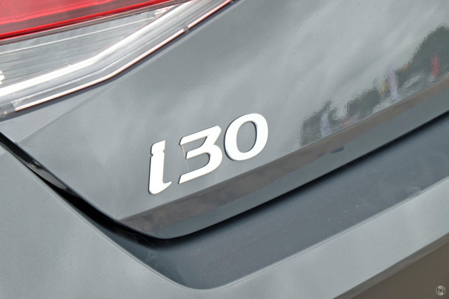 2025 Hyundai i30 CN7.V2  Sedan Image 10