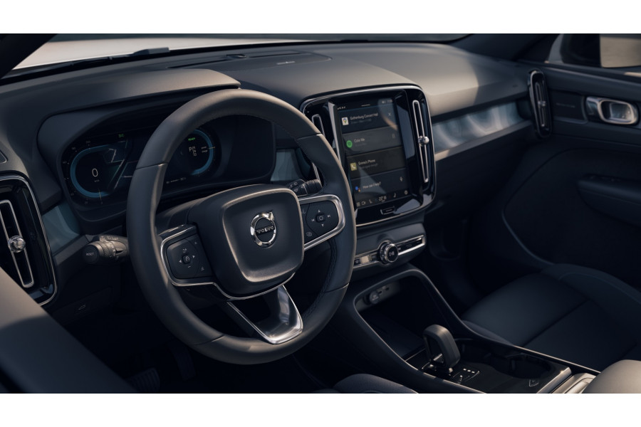 2025 Volvo EX40 No Series Ultra Single Motor Extended Range SUV Image 7