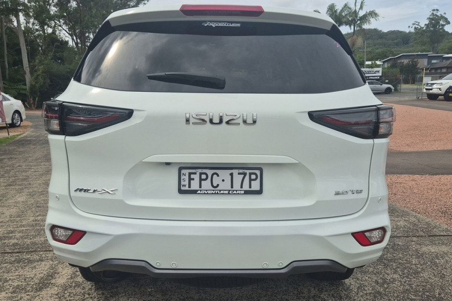 2023 Isuzu MU-X RJ LS-T SUV Image 18