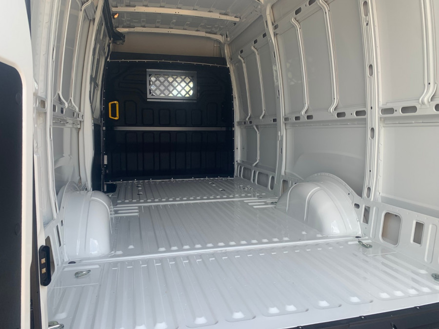 2025 Iveco Daily Van Van Image 13