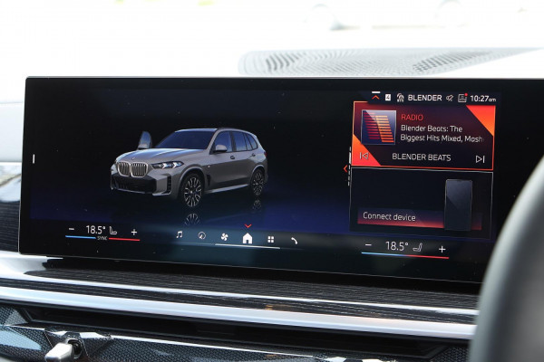 2025 BMW X5 G05 LCI xDrive30d M Sport SUV image 16