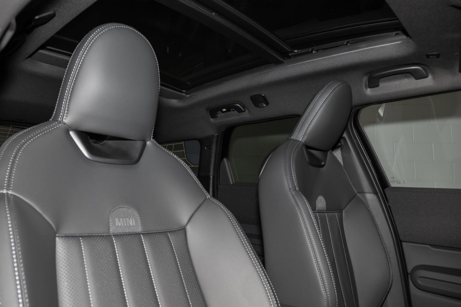 2026 MINI Countryman U25 S Favoured SUV