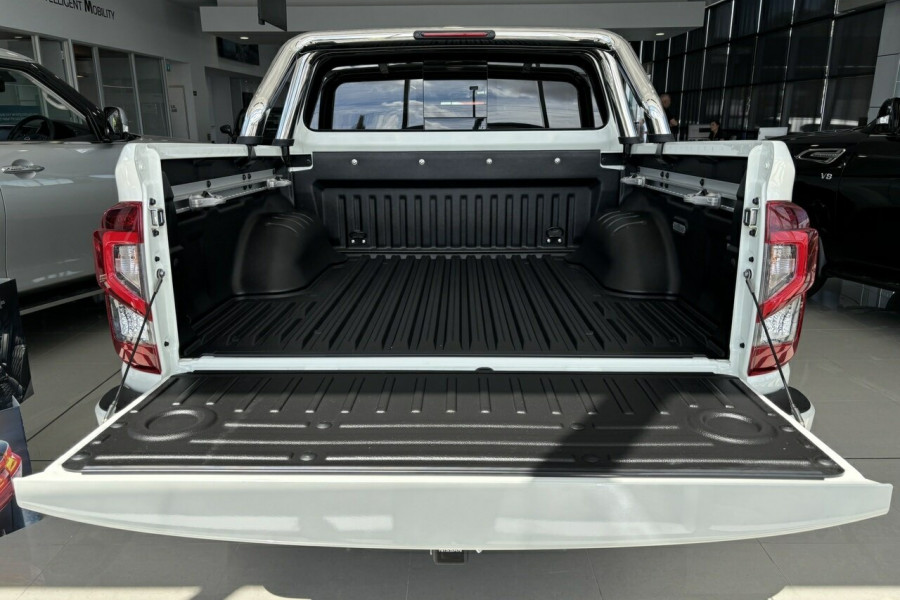 2024 Nissan Navara D23 ST-X Ute Image 6