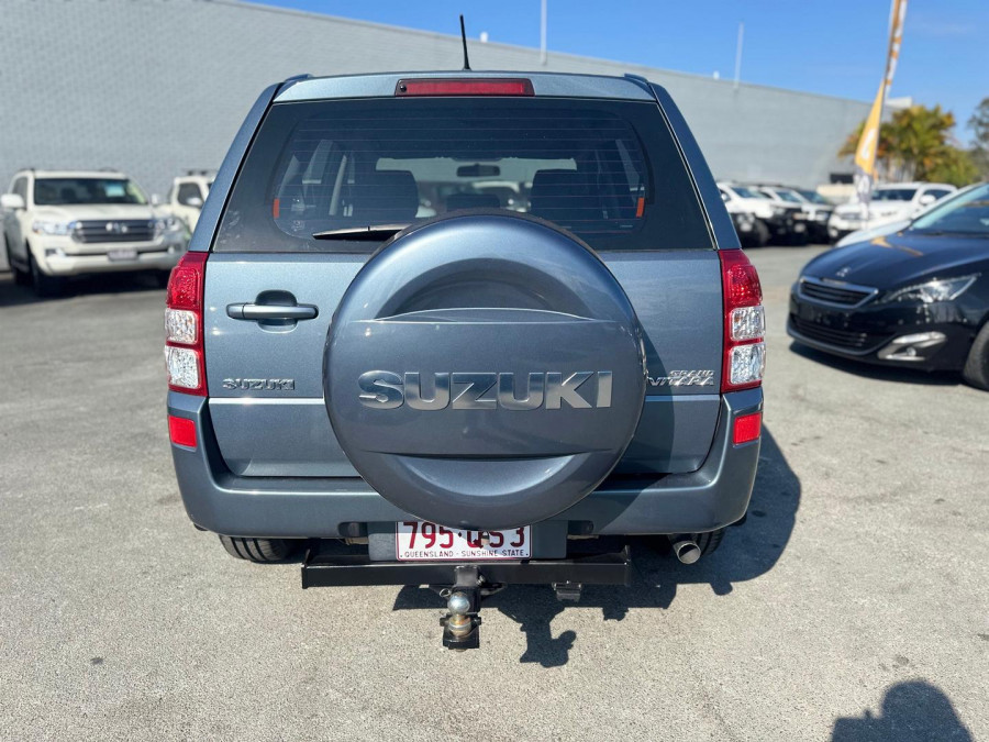 2005 Suzuki Grand Vitara JB  SUV Image 9