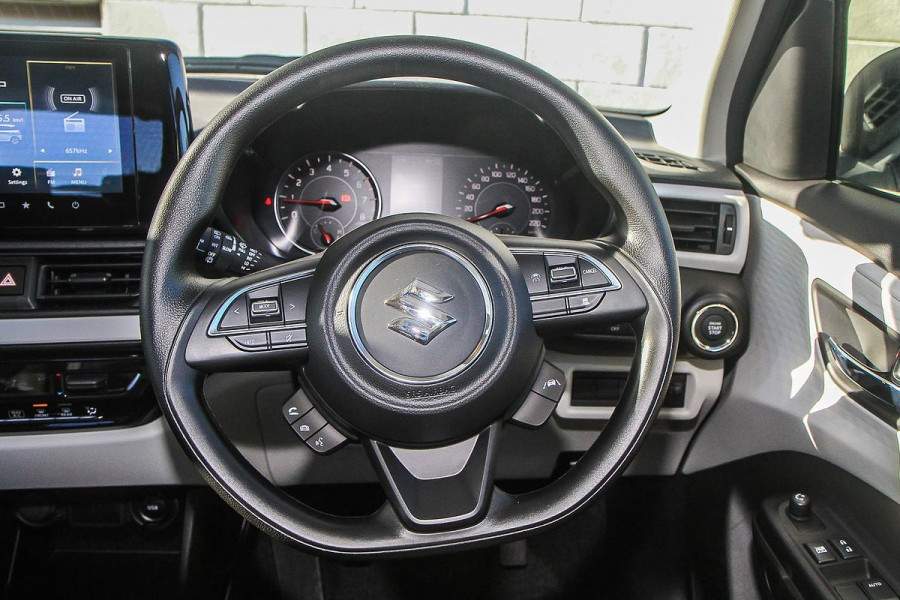 2025 Suzuki Swift UZ Hybrid Hatch Image 14