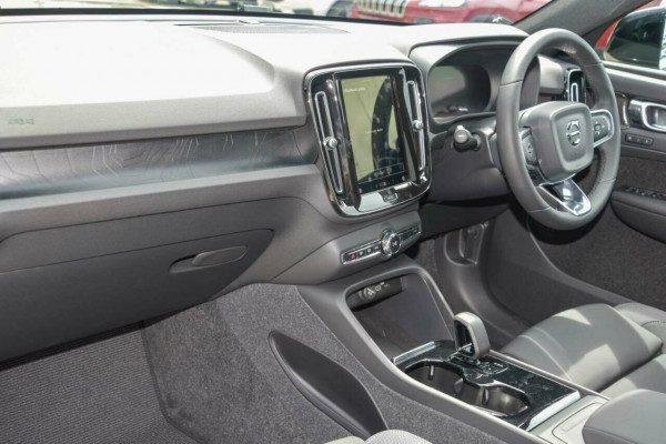 2024 MY25 Volvo EX40 No Series Ultra Twin Motor Performance SUV Image 6