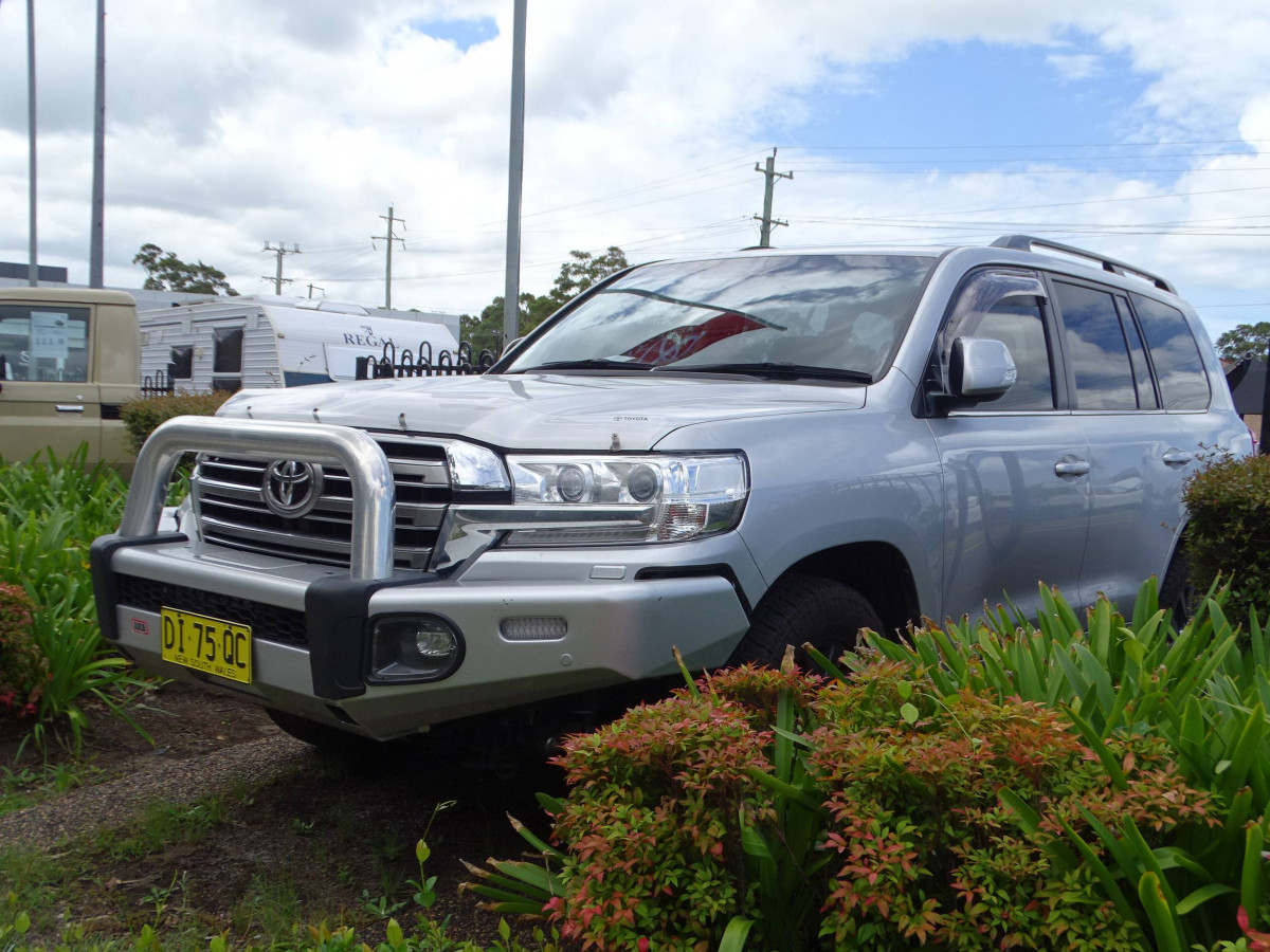 Used 2019 Toyota LandCruiser LC200 VX 4X4 #179180 South Nowra Auto ...