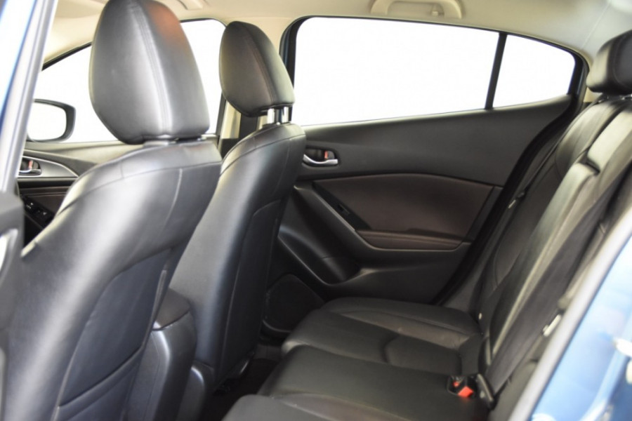 2017 Mazda 3 BN5238 SP25 Sedan Image 6