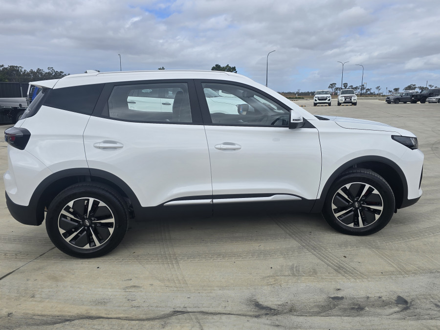 2026 Chery Tiggo 4  Hybrid Ultimate SUV Image 9