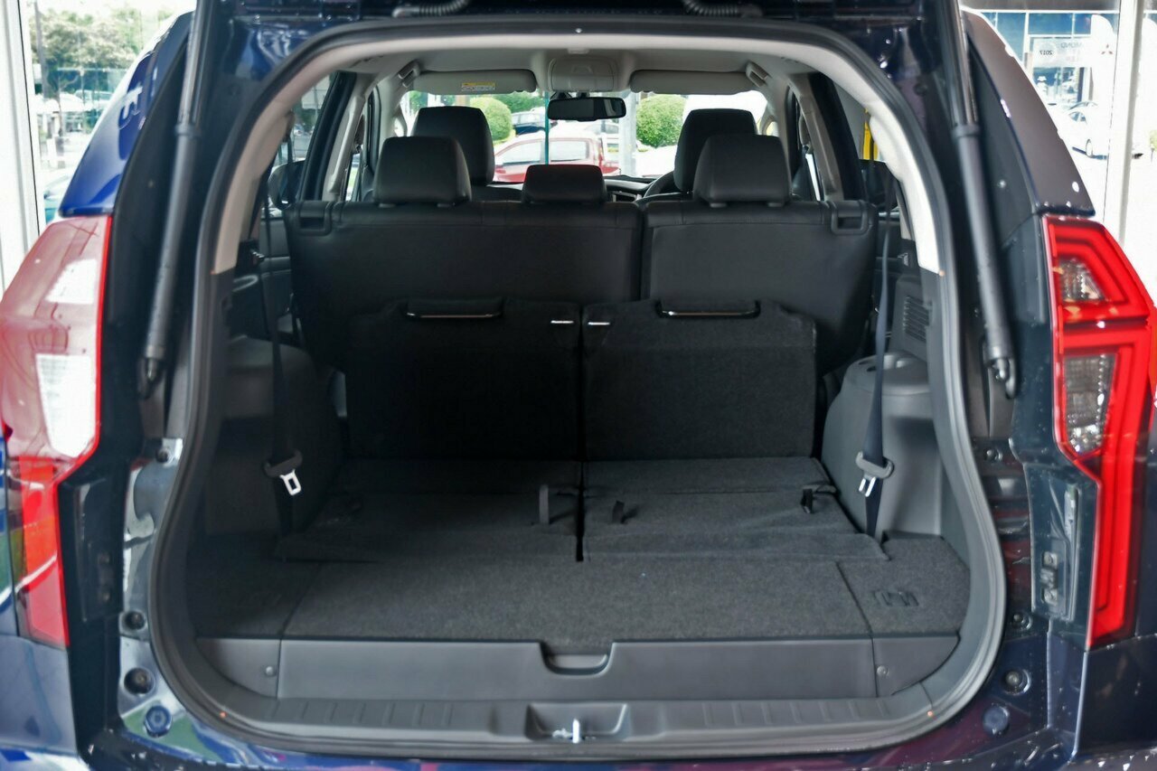 2019 Mitsubishi Pajero Sport QE GLS SUV Image 16